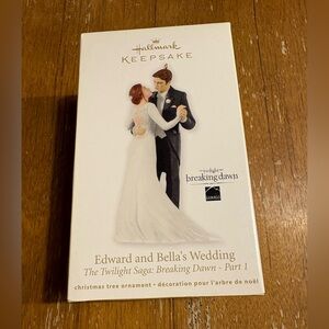 NEW!!! Never opened Hallmark Twilight Wedding Ornament 2012
